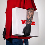 Academy kit bajo el brazo