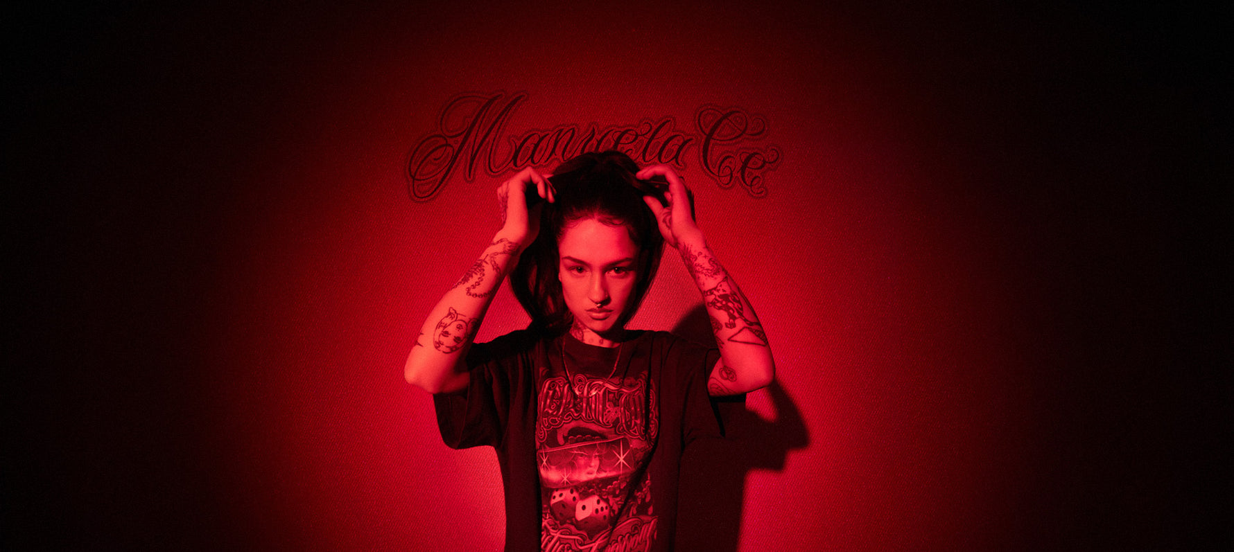 Banner - Camiseta Ancient Future x MANUELA CE TATTOO